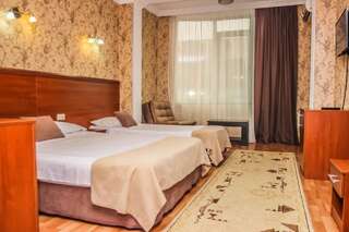 Отель Hotel Istanbul Батуми Двухместный номер Делюкс с 2 отдельными кроватями-3