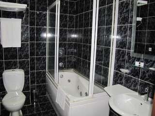 Отель Hotel Istanbul Батуми Люкс-4